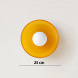 Nowoczesna szklana lampa sufitowa z kloszem w minimalistycznym designie